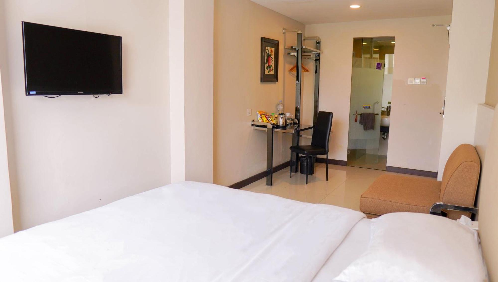 Verse Lite Gajah Mada Hotel 2*